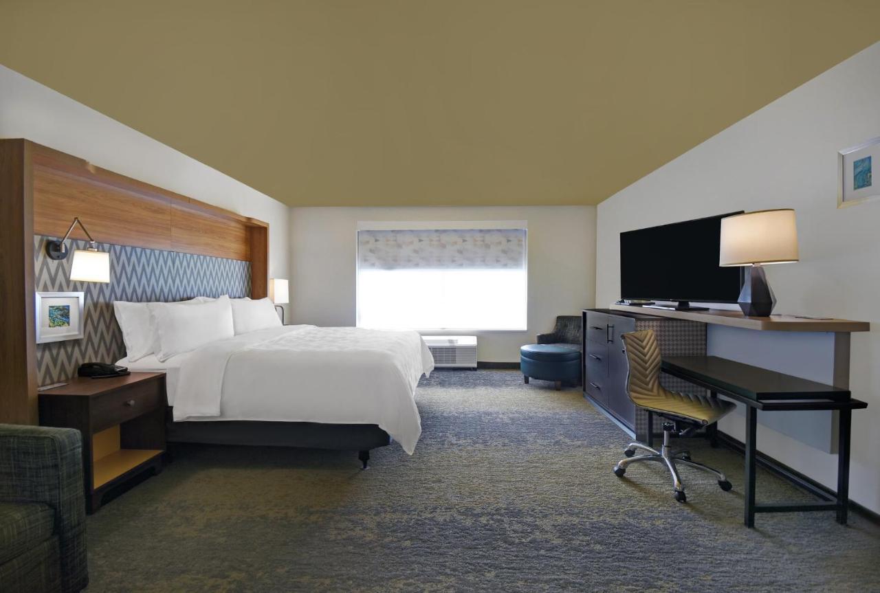 Holiday Inn Grand Rapids North - Walker By Ihg Bagian luar foto