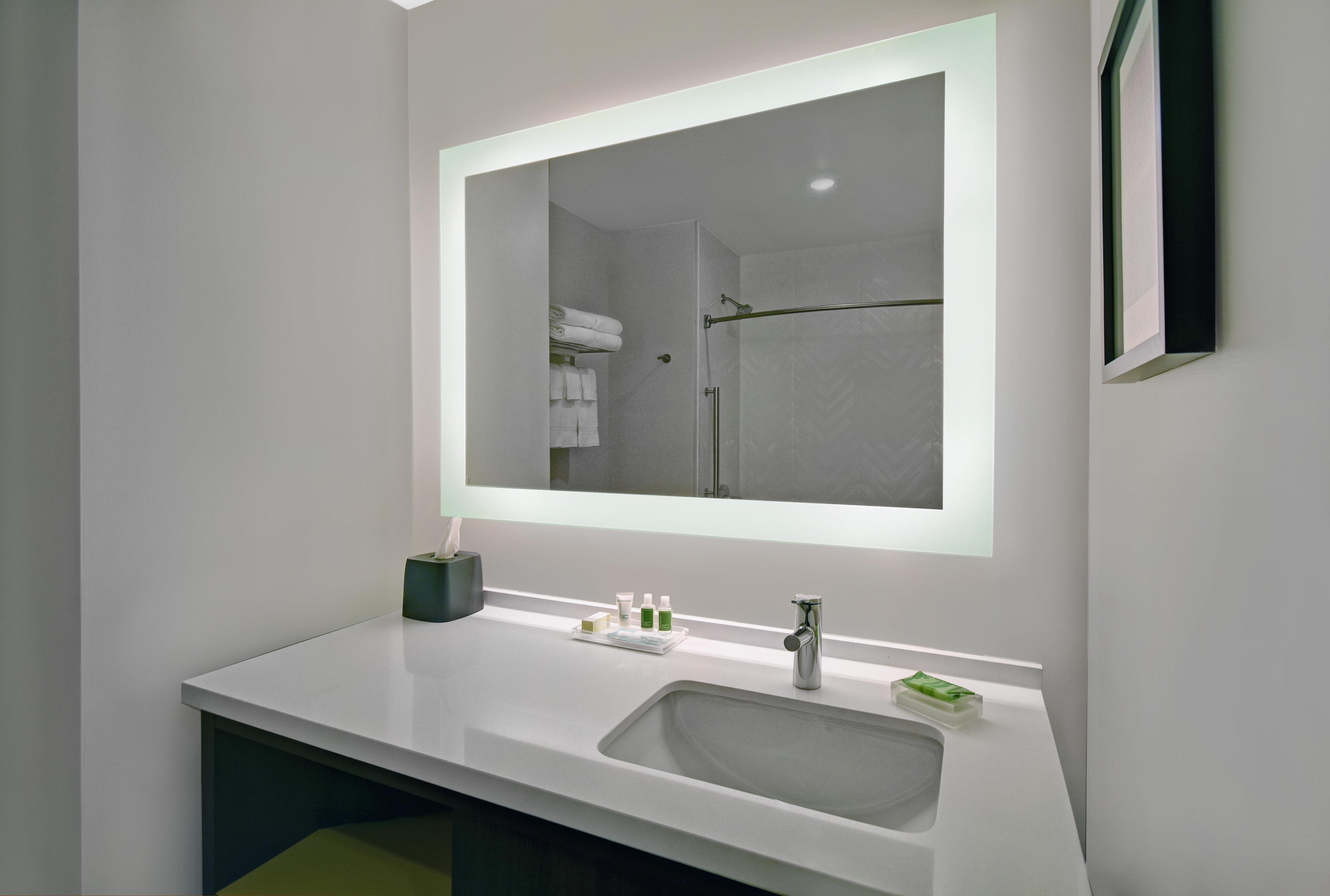 Holiday Inn Grand Rapids North - Walker By Ihg Bagian luar foto